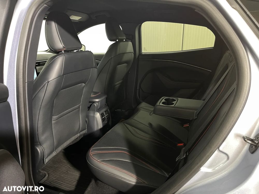 Ford Mustang Mach-E AWD Extended Range 258 kW Premium - 12
