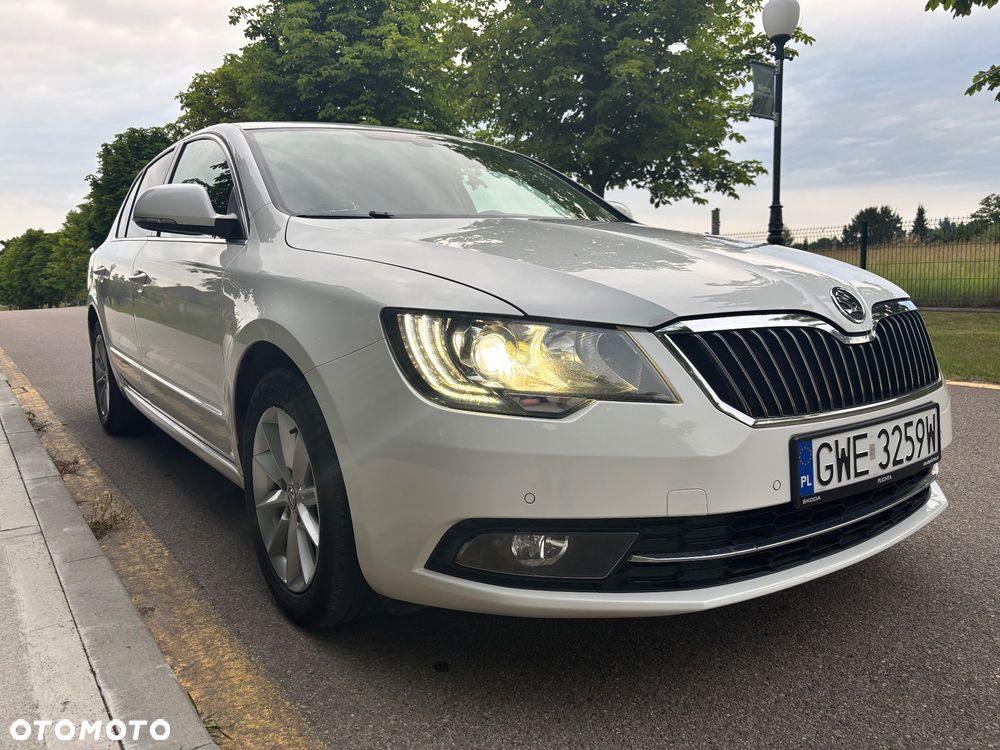 Skoda Superb 2.0 TDI Business DSG - 23