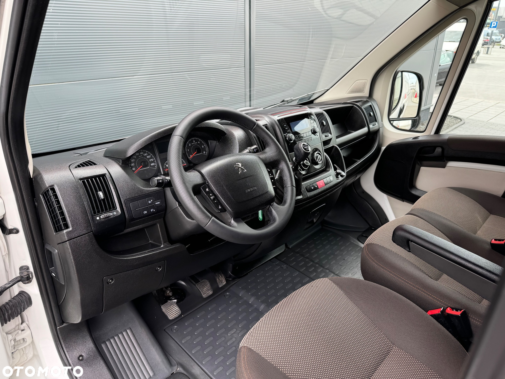 Peugeot Boxer L2H2 - 4
