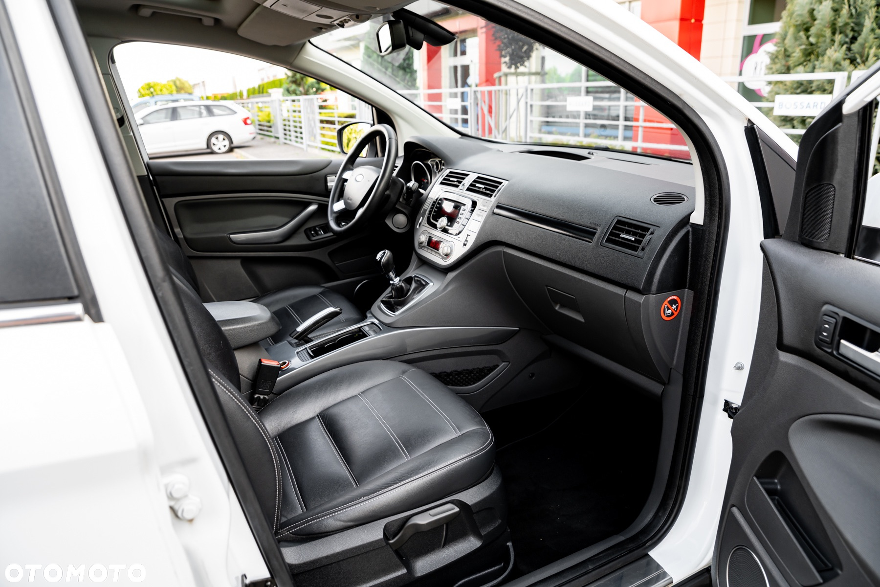 Ford Kuga 2.0 TDCi 4x4 Titanium - 22