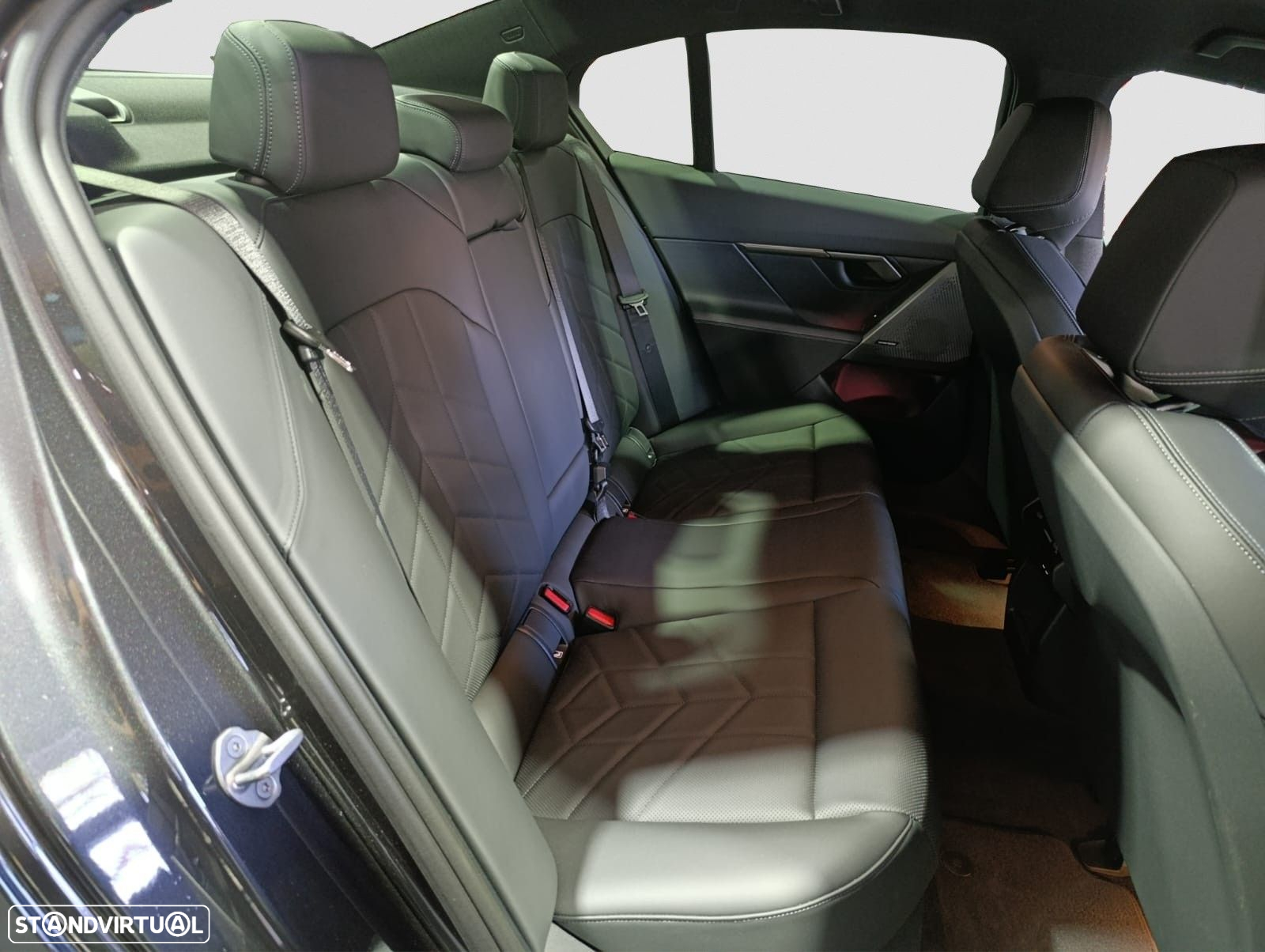 BMW i5 eDrive40 Pack Desportivo M - 29