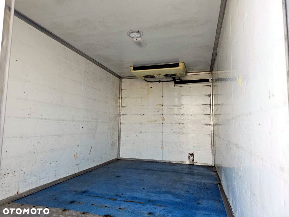 Mercedes-Benz Sprinter - 30