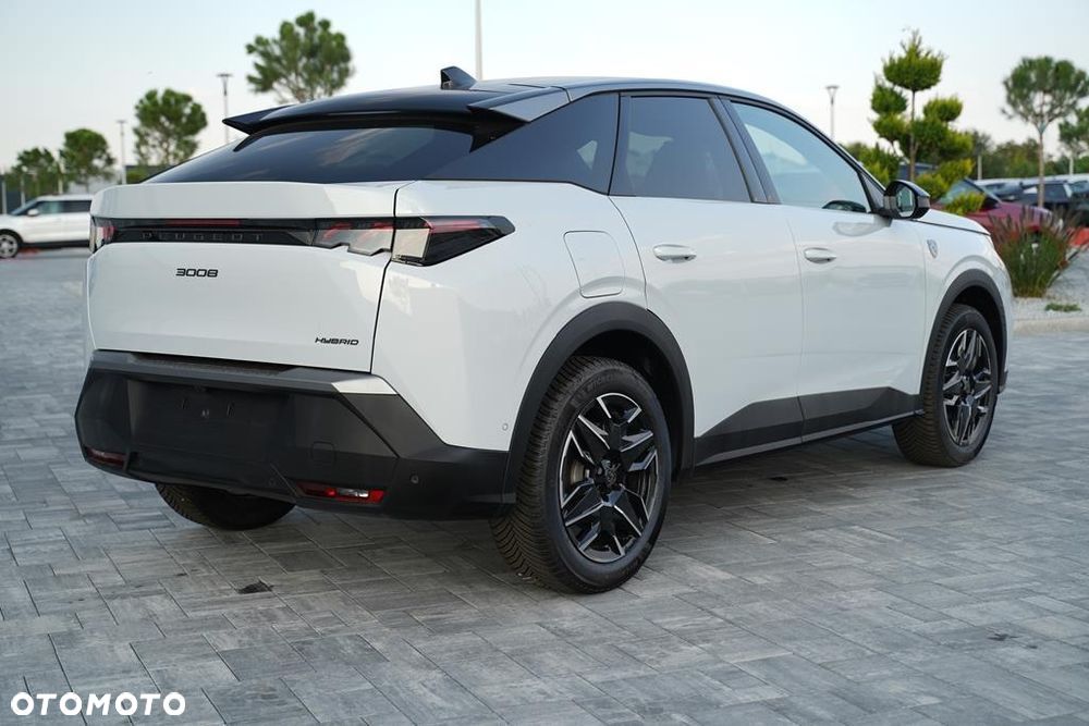 Peugeot 3008 1.2 PureTech mHEV GT S&S e-DCS6 - 4