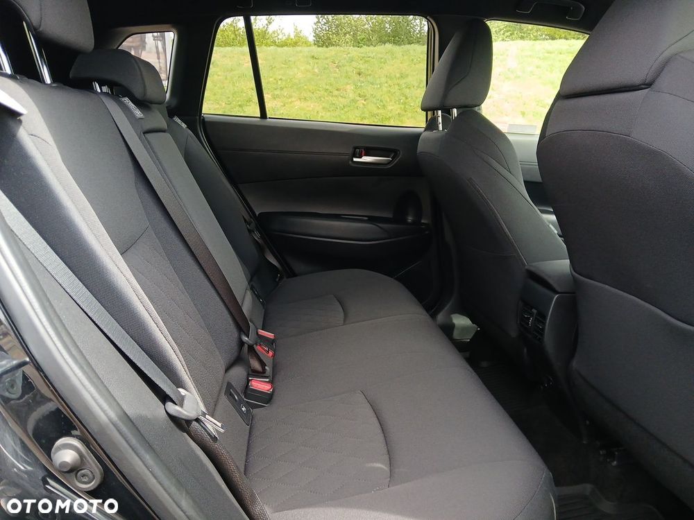Toyota Corolla Cross - 14