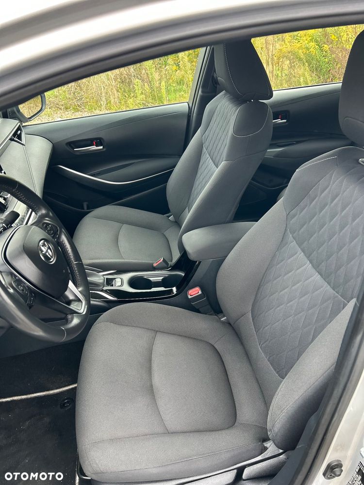 Toyota Corolla 1.8 Hybrid Comfort - 25