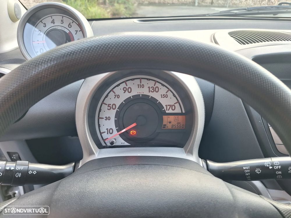 Toyota Aygo 1.0 Plus Sport Pack MM - 25