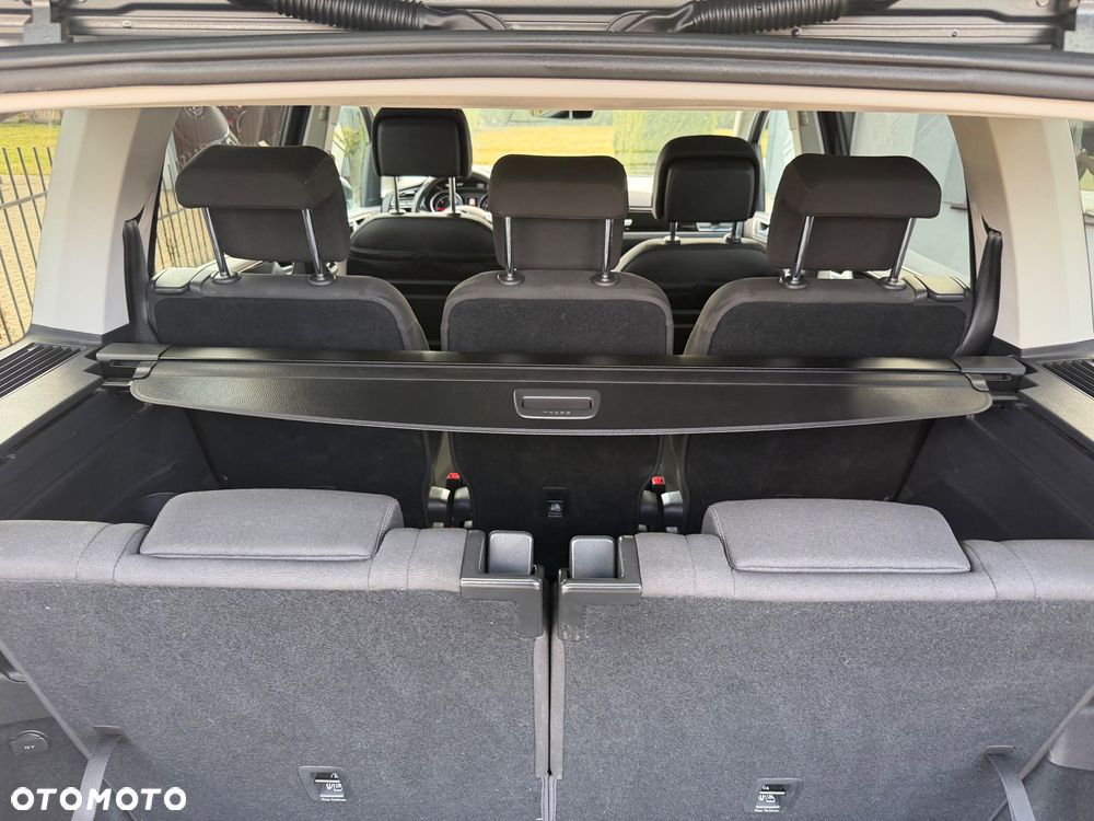 Volkswagen Touran 2.0 TDI SCR (BlueMotion Technology) DSG Highline - 14