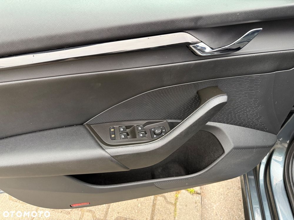 Skoda Octavia 2.0 TDI Style DSG - 23