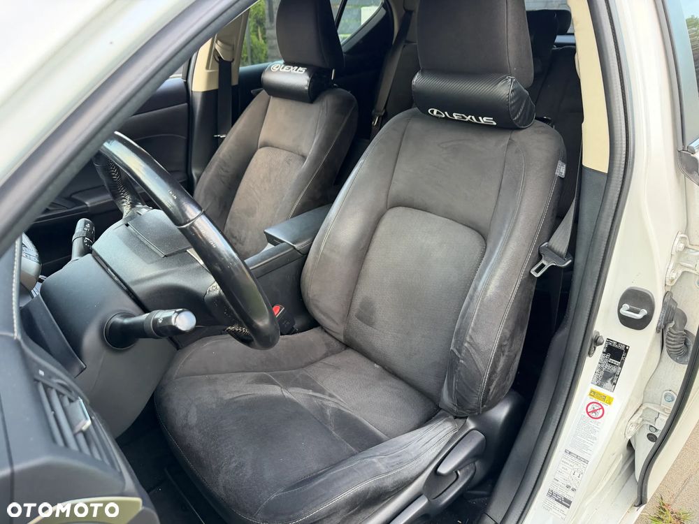 Lexus CT 200h Prestige - 13