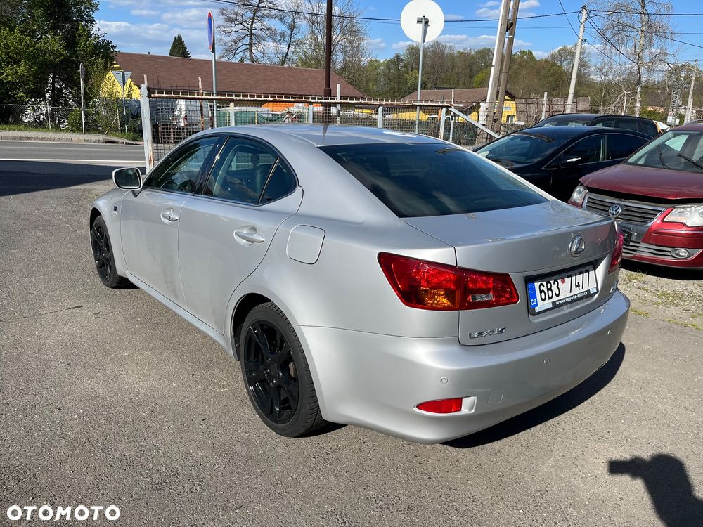 Lexus IS 220d DPNR Luxury Line - 3
