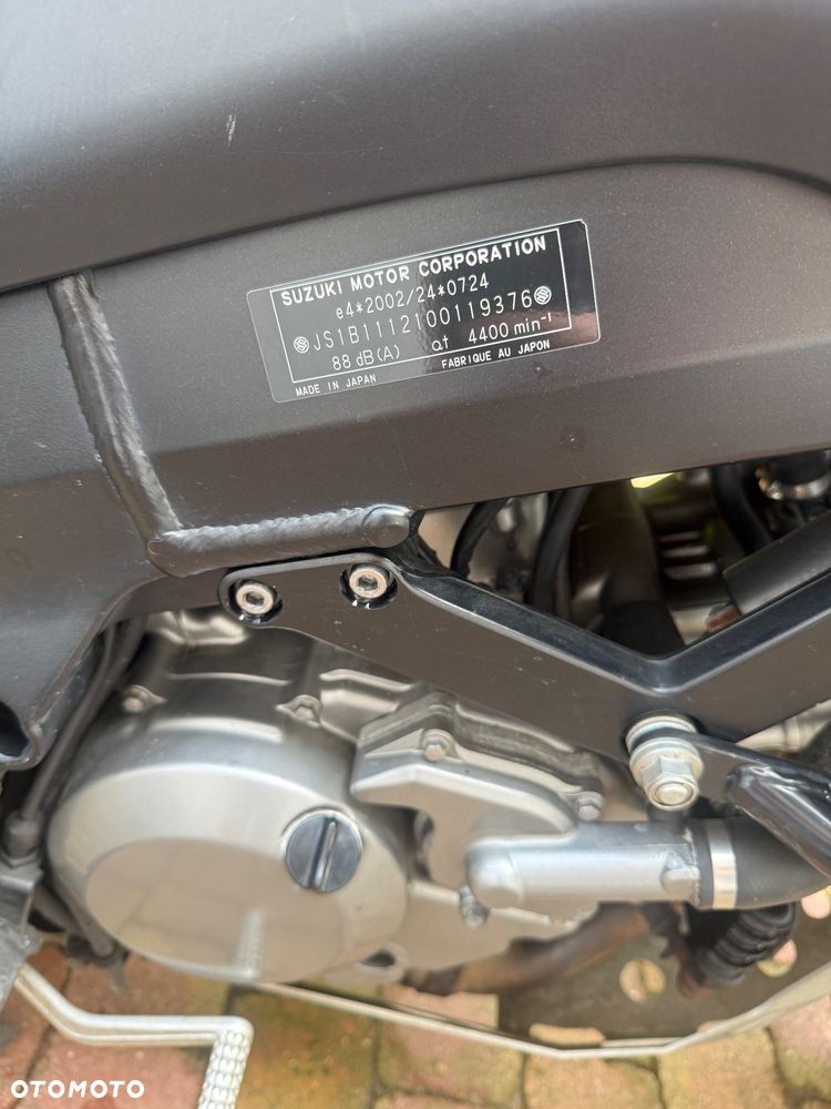 Suzuki V-STROM - 9