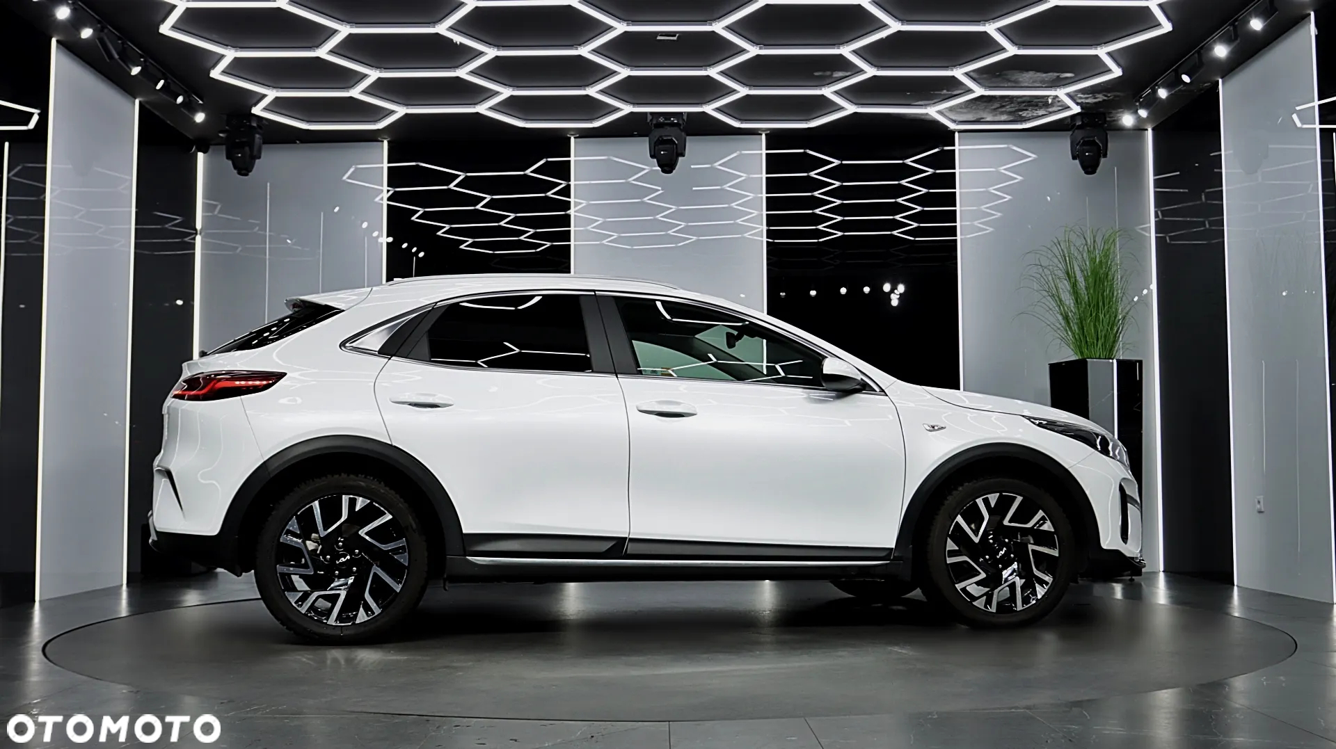 Kia XCeed 1.5 T-GDI M - 11