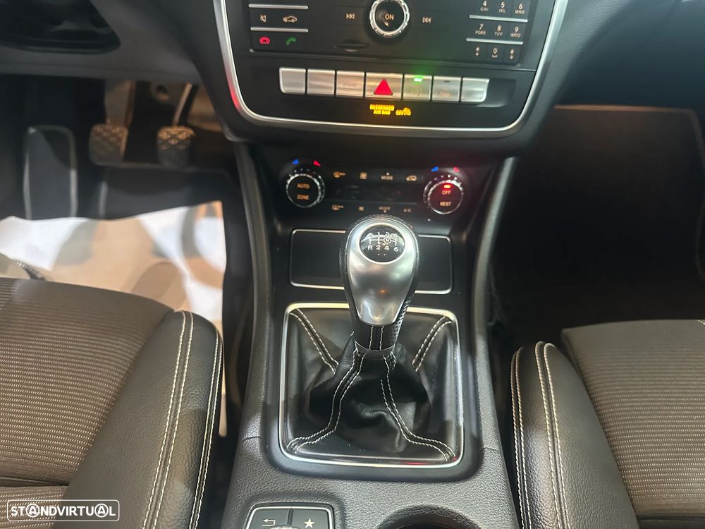 Mercedes-Benz GLA 180 d - 9