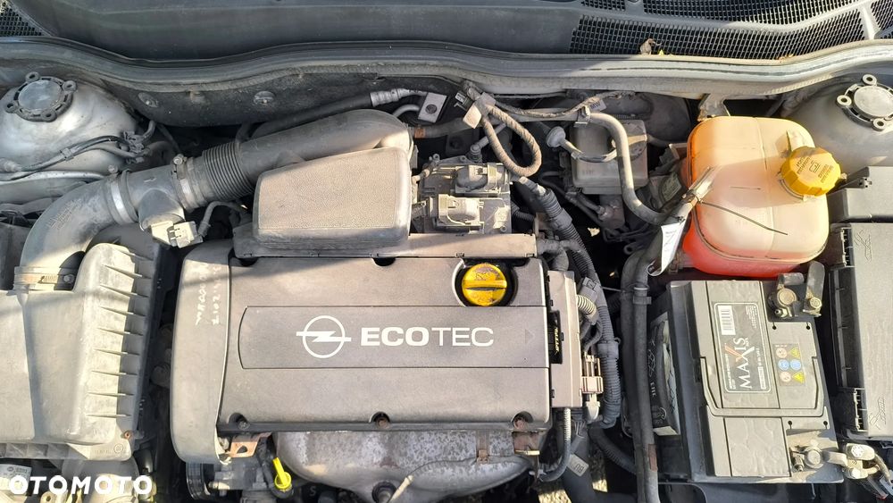Opel Astra 1.6 Enjoy - 17