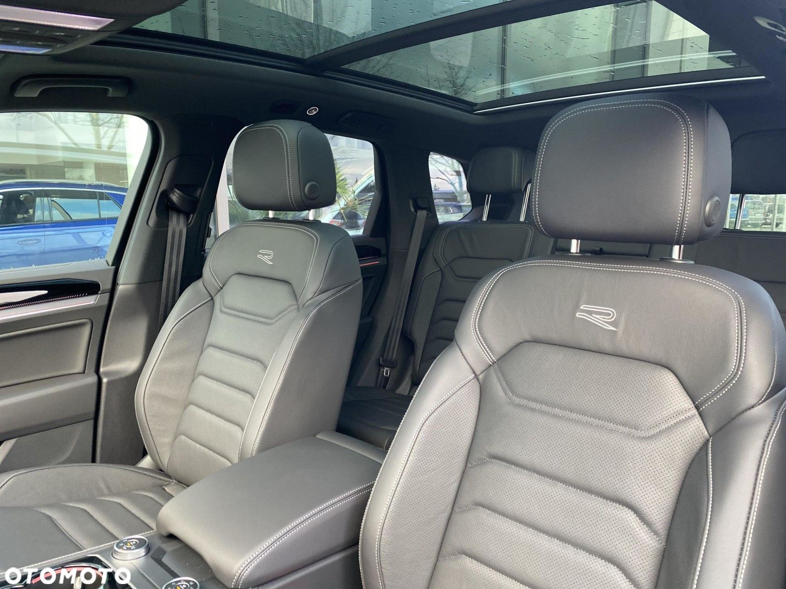 Volkswagen Touareg - 11