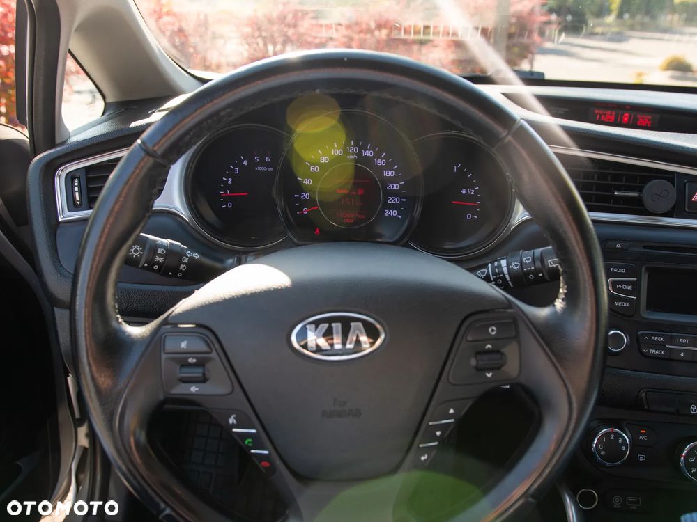 Kia Ceed 1.4 CRDi S - 8