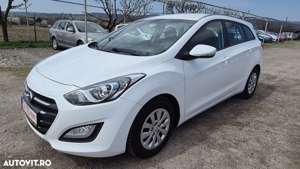 Hyundai i30 blue Kombi 1.6 CRDi Trend - 3