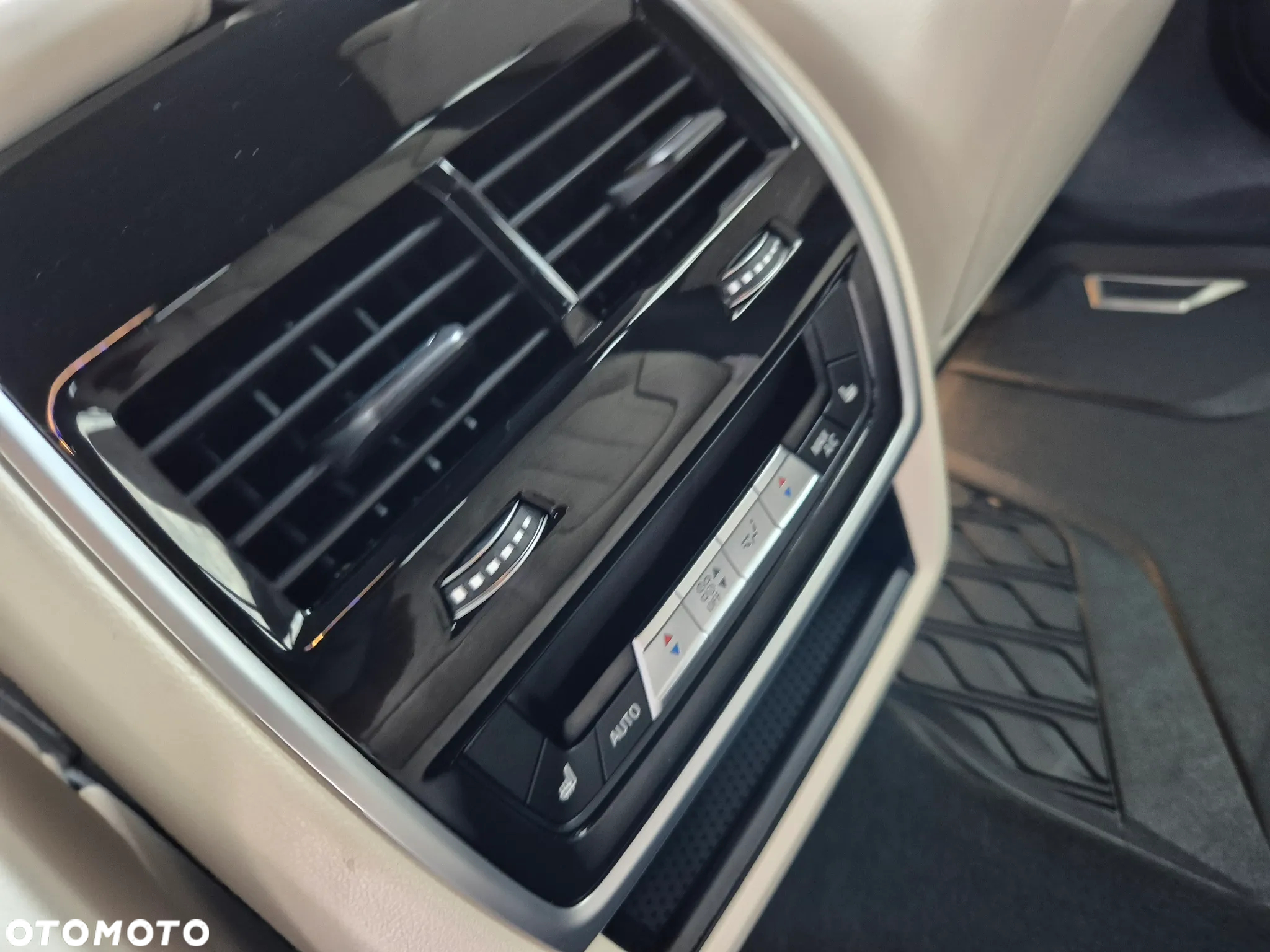 BMW X6 xDrive30d - 29