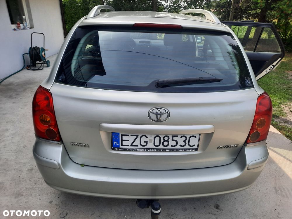 Toyota Avensis 1.8 VVT-i - 6