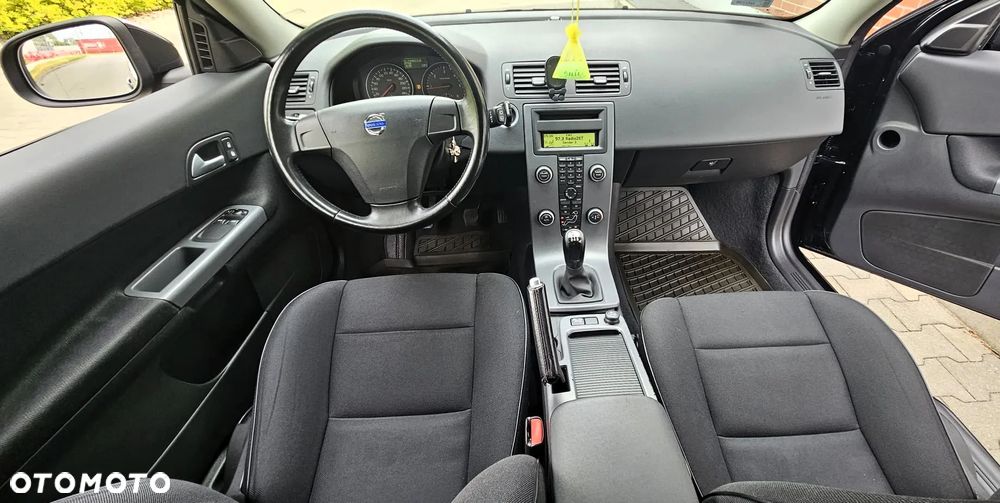 Volvo C30 D2 DRIVe Momentum - 23