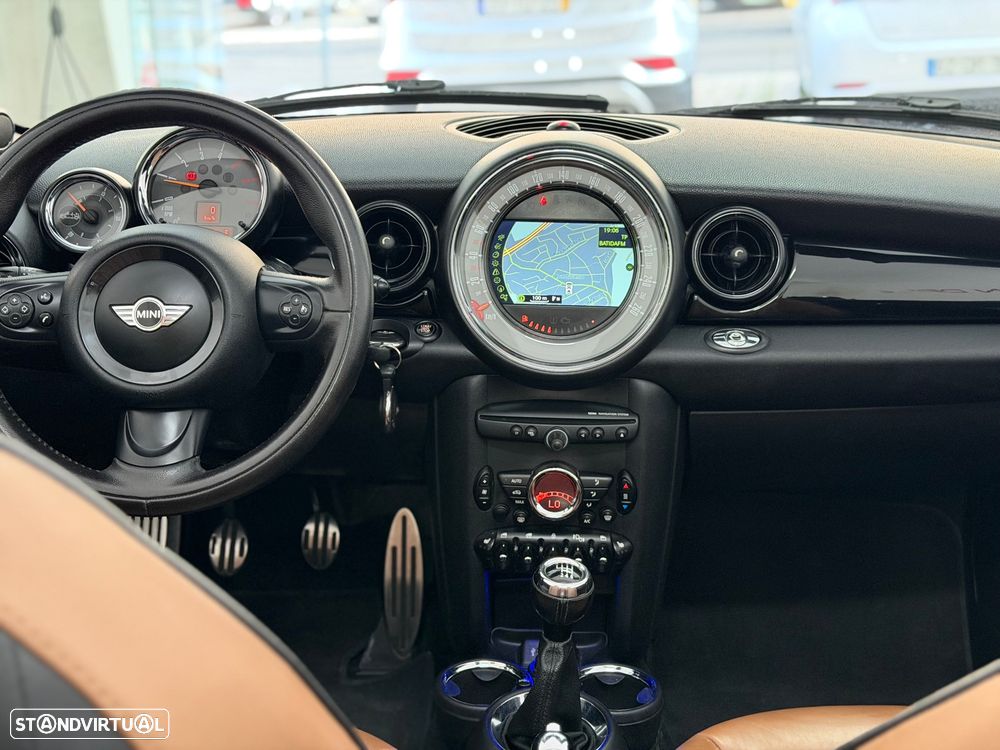 MINI Cabrio Cooper SD - 10