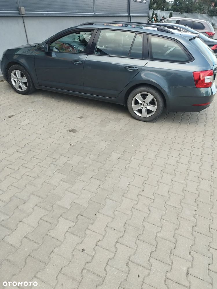 Skoda Octavia 2.0 TDI Ambition EU6 - 12