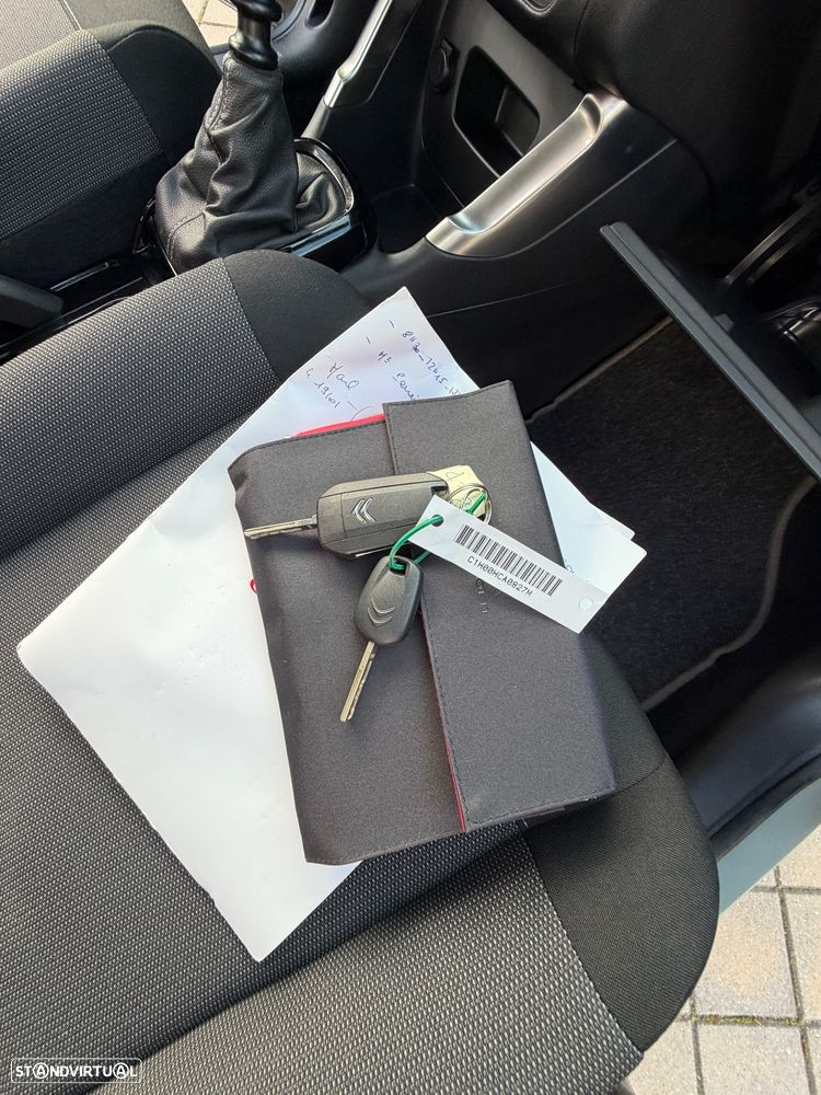 Citroën C3 Aircross 1.2 PureTech Shine Pack - 36