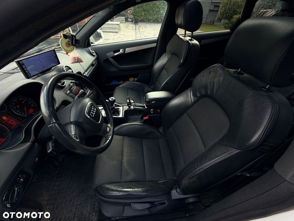 Audi A3 Sportback 2.0 TDI DPF S line Sportpaket (plus) - 17