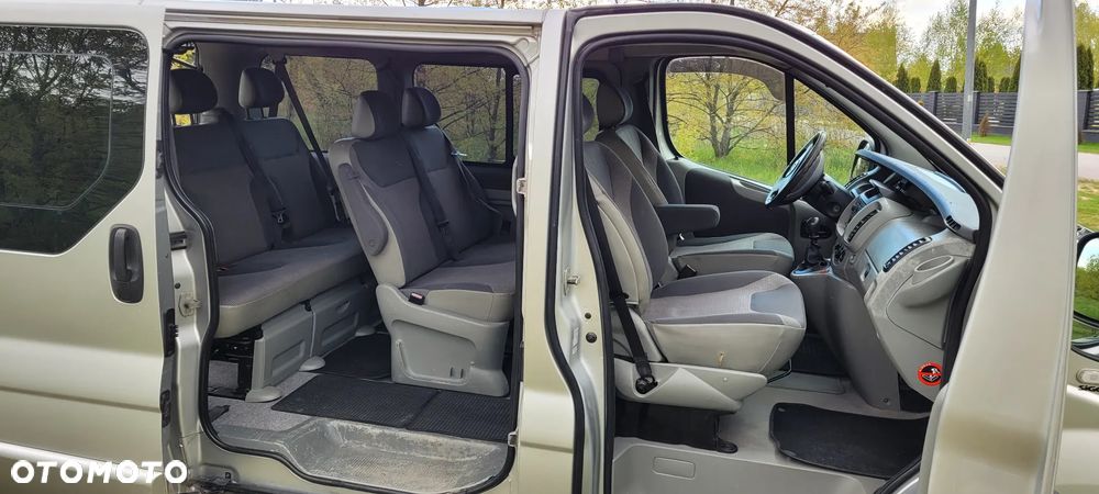 Opel Vivaro Tour - 7