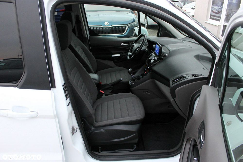 Ford Tourneo Connect - 8