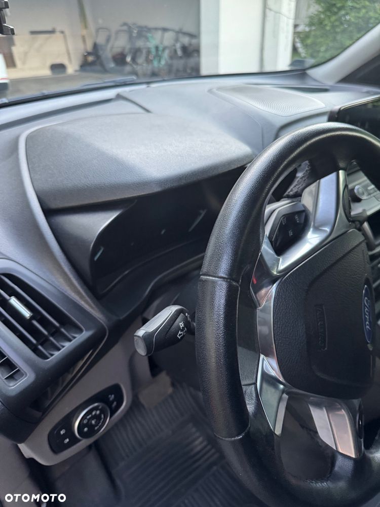Ford Transit connect - 5