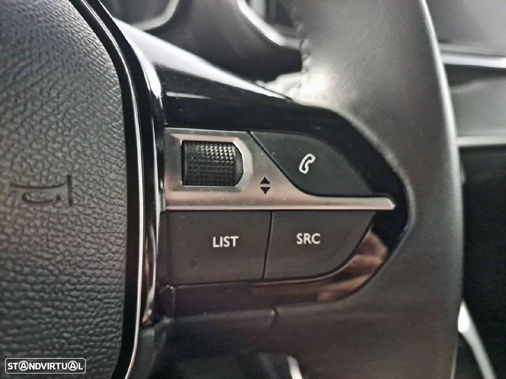 Peugeot 2008 1.2 PureTech Style - 17