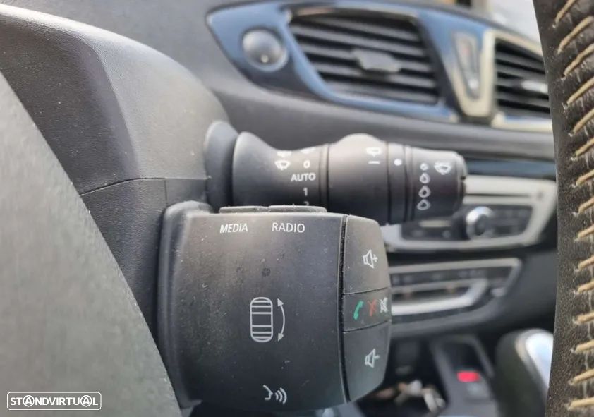 Renault Grand Scénic 1.5 dCi Bose Edition EDC SS - 16