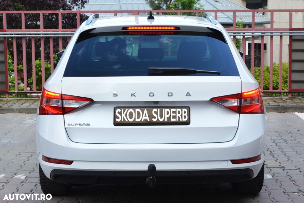 Skoda Superb 2.0 TDI DSG Premium Edition - 15