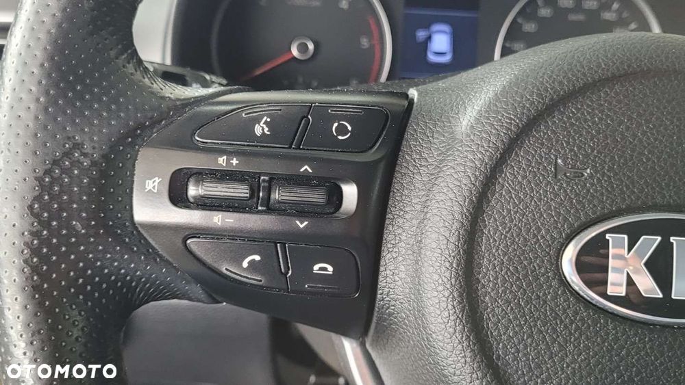 Kia Stonic - 19