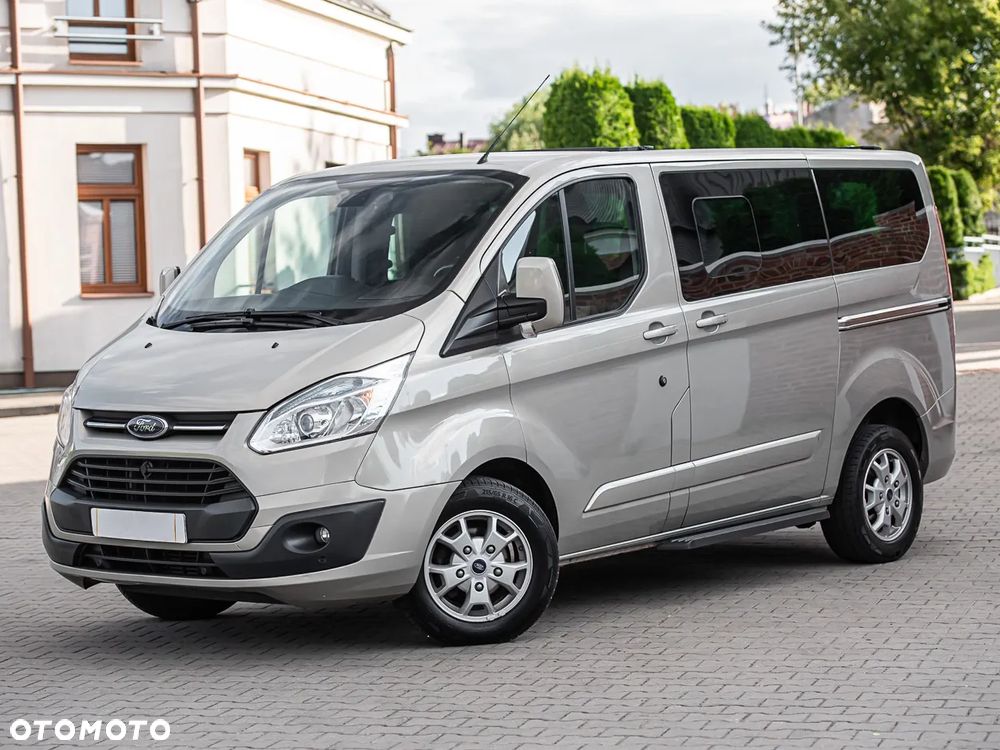 Ford Tourneo Custom - 5