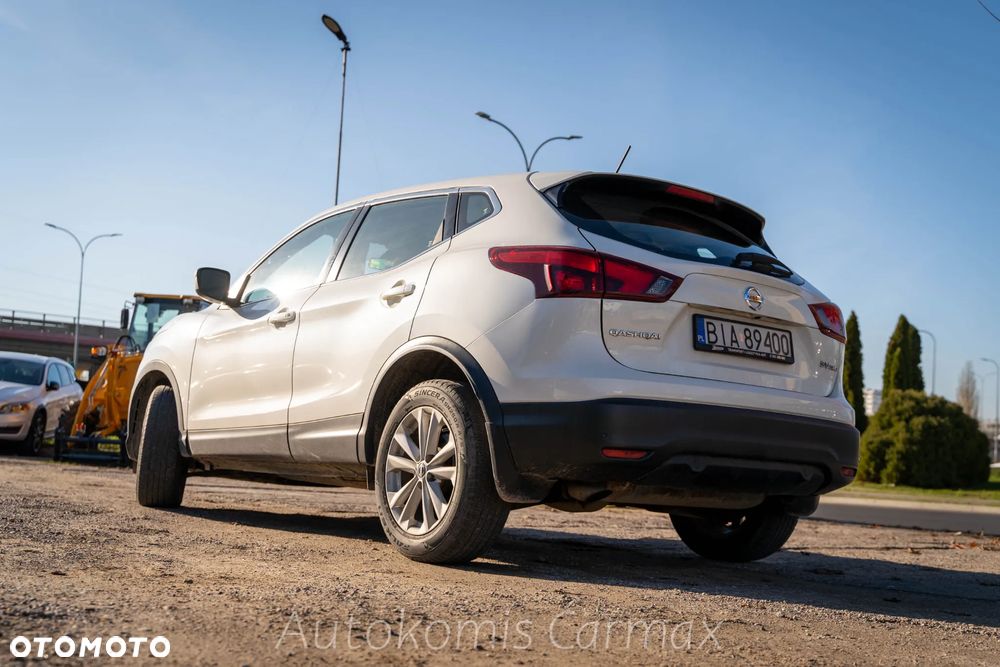 Nissan Qashqai - 10