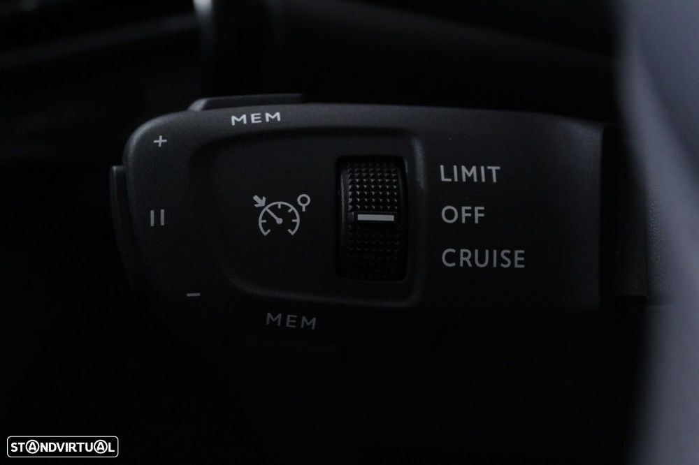 DS DS7 7 1.5 BlueHDi Performance Line EAT8 - 25