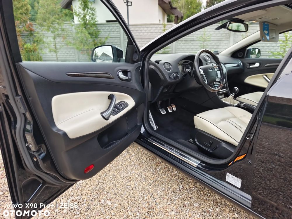 Ford Mondeo 2.5 Ghia X - 11