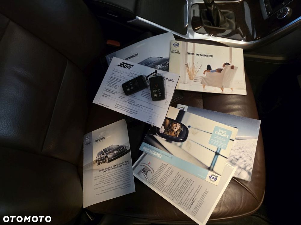 Volvo V70 D3 Summum - 15