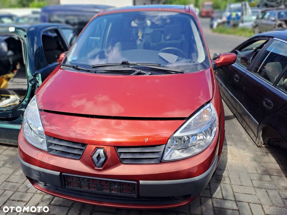 Megane Scenic II (03-06r.) 1.9 Dci 115KM. Silnik F9Q 812 Skrzynia PK6 018 lakier TEB76 – Red of Fire BC. GWARANCJA !!! Przód Tył Zestaw Komplet Drzwi Klapa Zderzak Błotnik Maska Grill Atrapa Szyba Pas Lampa Lusterko Boczki Fotel Kanapa Kokpit Deska Rozdzielcza Przełącznik Włącznik Sterownik Przewody Wiązka Instalacja Moduł Komputer Czujnik Listwa Pompa Alternator Wtryski Głowica Rozrusznik Kompresor Sprzęgło Dwumas Silnik Skrzynia ABS Klimatyzacji Paliwa Wspomagania Kolektor Turbina Przepustnica Zawór Chłodnica Koło Hak Belka Sanki Zawieszenie Mcpherson Półoś Amortyzator Wydech Tłumik Zacisk Most - 5