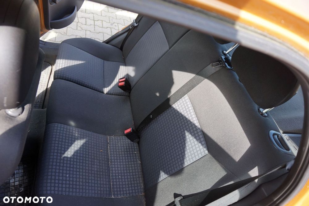 OPEL CORSA C III 5D HB 2003 Z40E 1.4 16V Z14XEP 90KM F13 374 ZŁOTY na części - 13