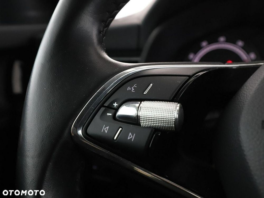 Skoda Kamiq 1.0 TSI Ambition DSG - 31