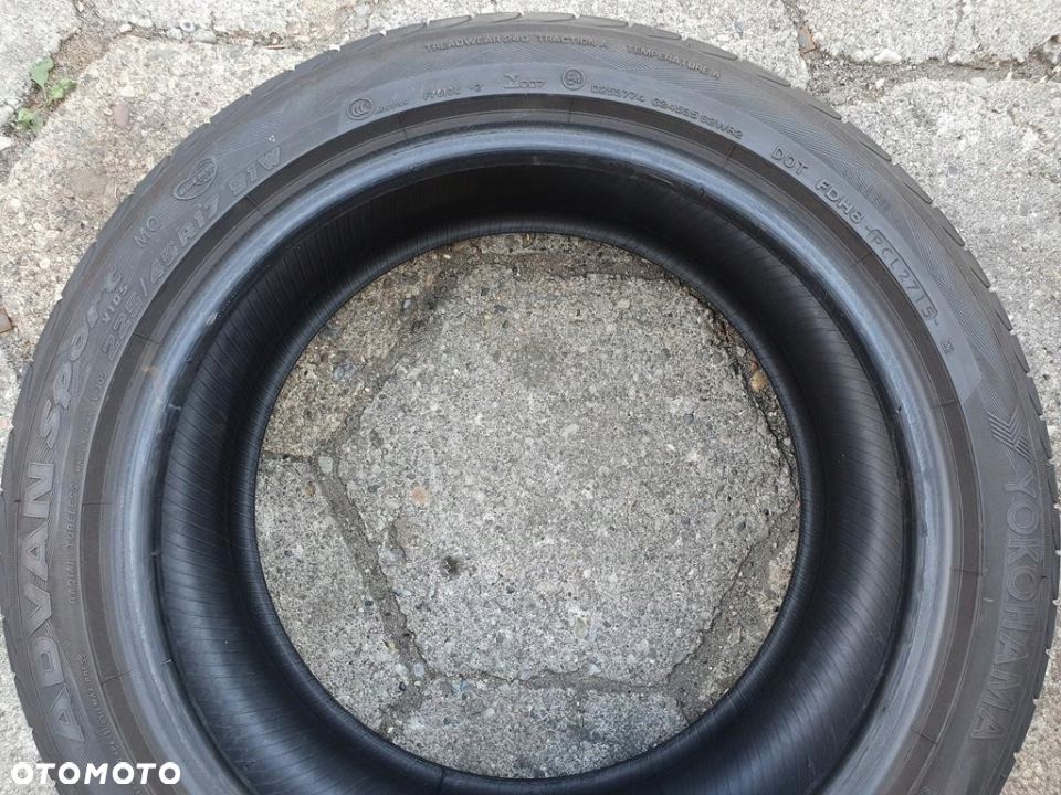 225/45R17 Yokohama Advan Sport V105 para opon lato - 5