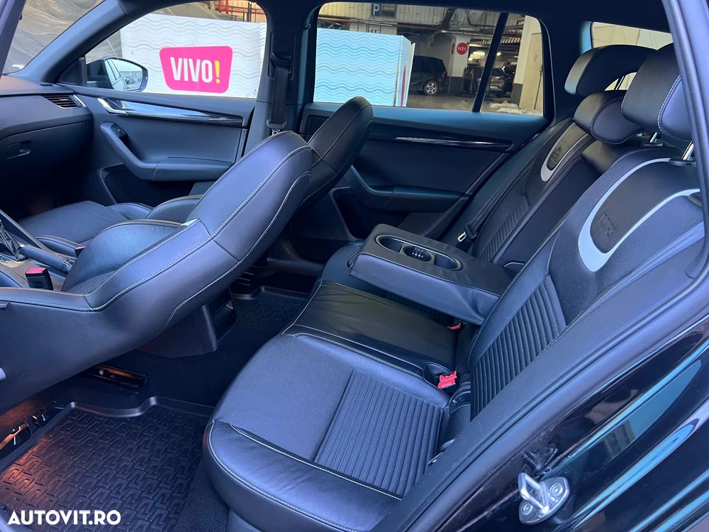 Skoda Octavia 2.0 TDI DSG RS - 18