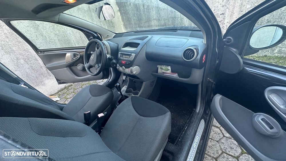 Toyota Aygo City - 6