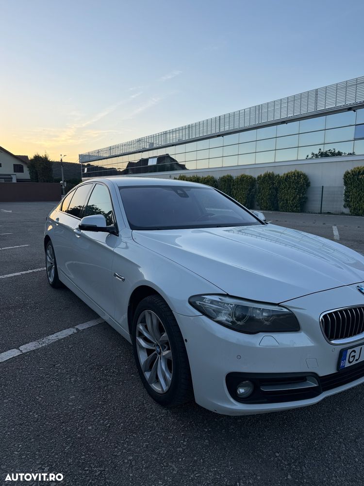 BMW Seria 5 520d AT - 2