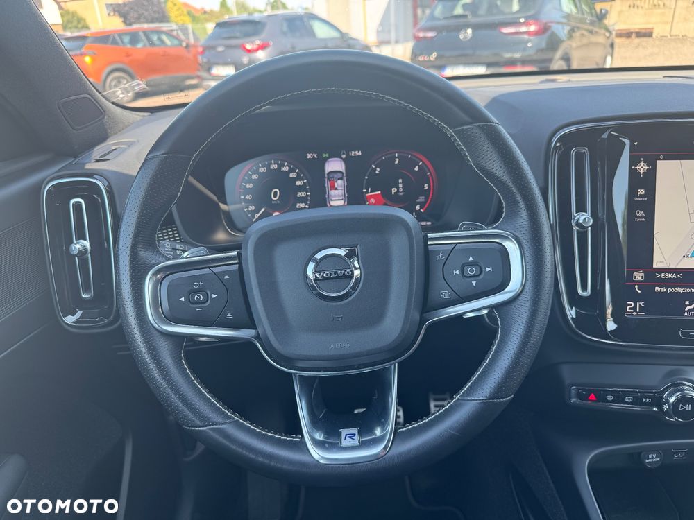Volvo XC 40 D4 AWD R-Design - 16