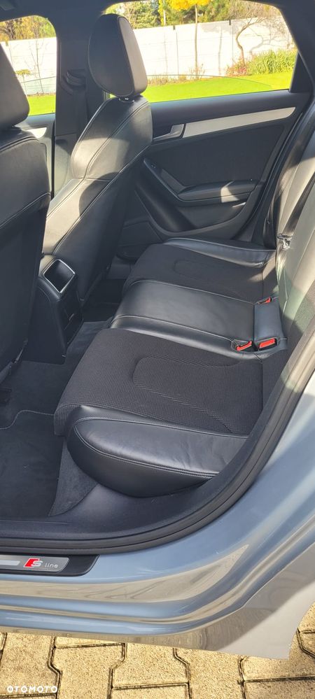 Audi A4 Limousine - 6