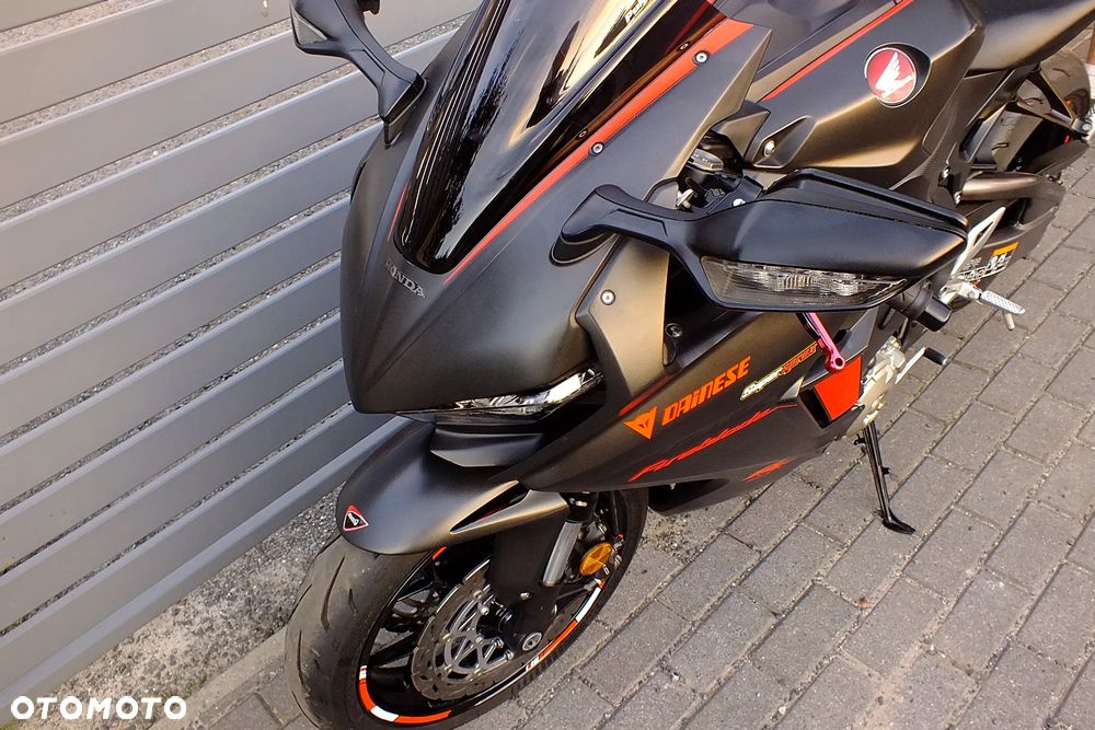 Honda CBR - 12